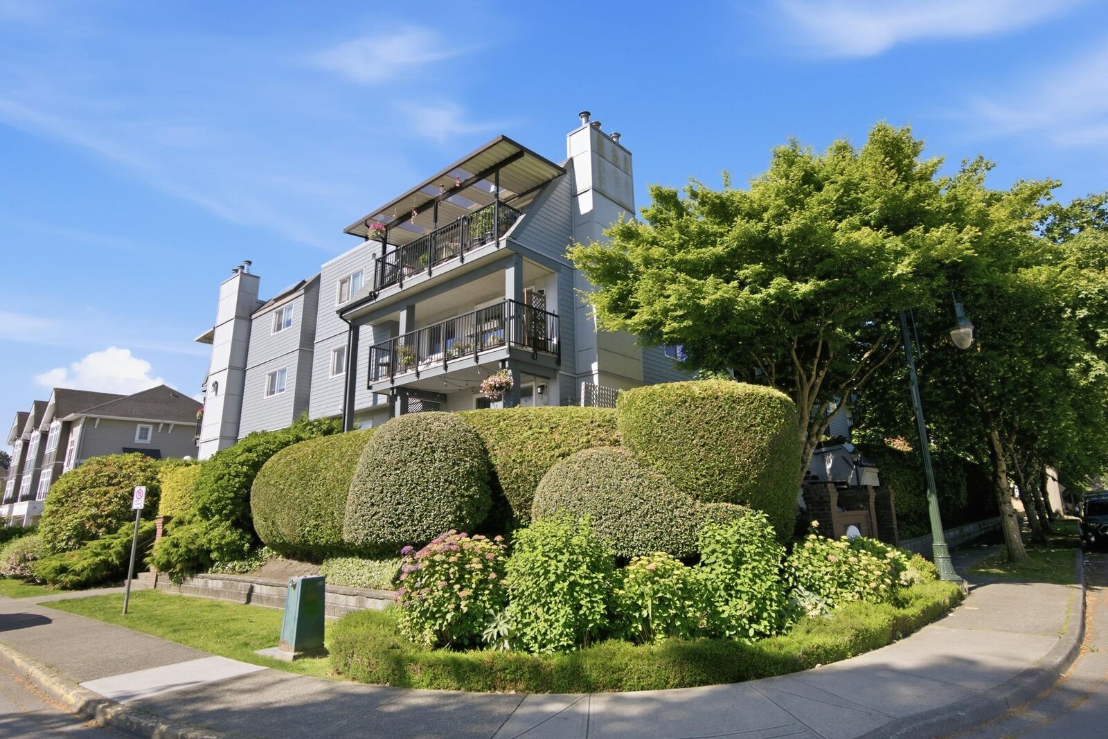 Property Photo:  4926 48 Avenue 306  BC V4K 1V3 