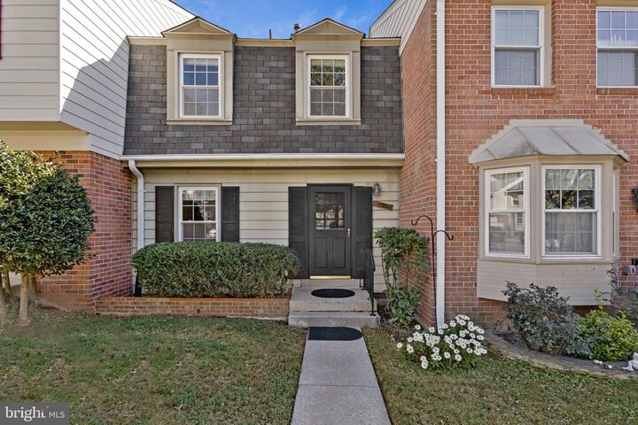 Property Photo:  4930 Van Walbeek Place  VA 22003 