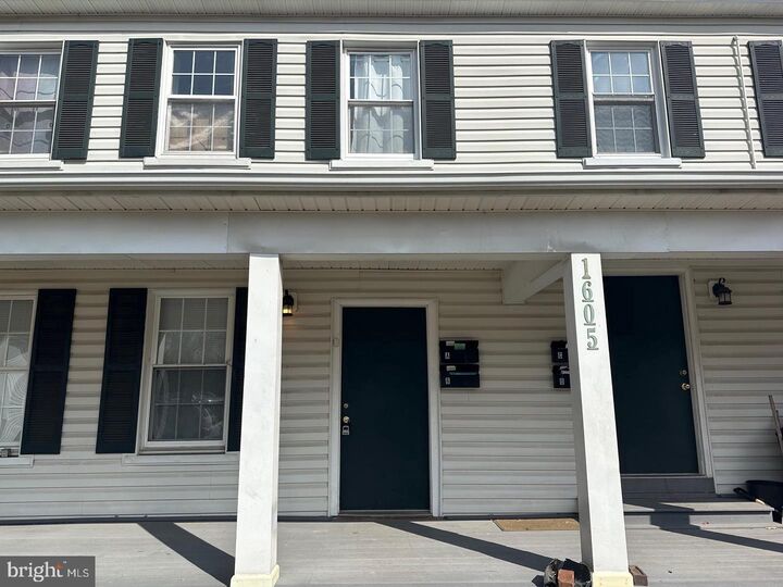 Property Photo:  1605 Charles Street Apt C  VA 22401 