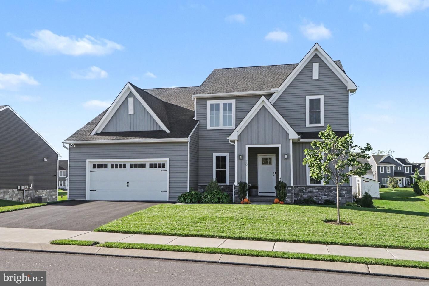 Property Photo:  70 Lake View Road  PA 17522 
