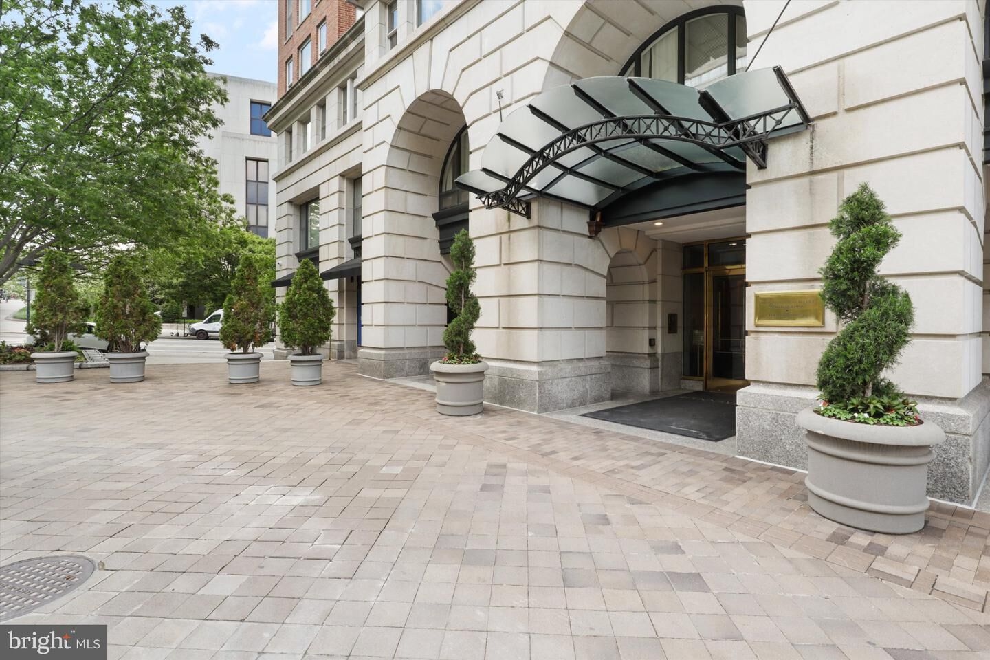 Property Photo: 601 Pennsylvania Avenue NW 1103N DC 20004
