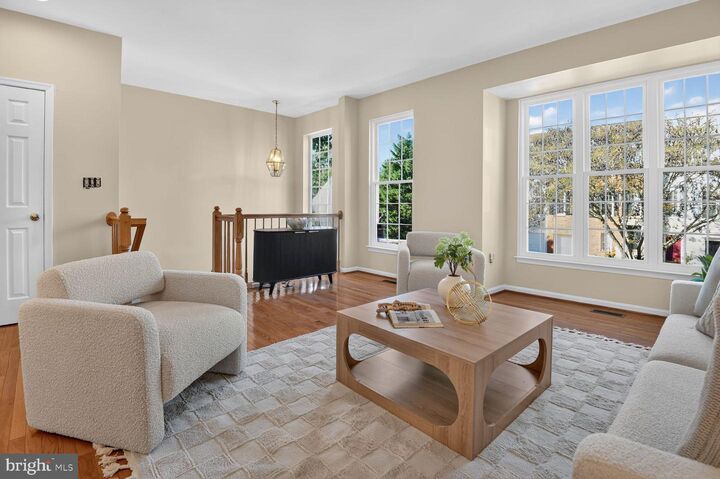 Property Photo:  43449 Laidlow Street  VA 20152 