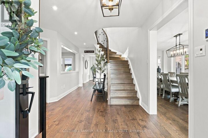 Property Photo: 46 Honey Crescent ON L4N 0V3
