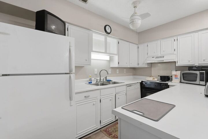Property Photo: 10301 N Kings Hwy. 15-6 SC 29572