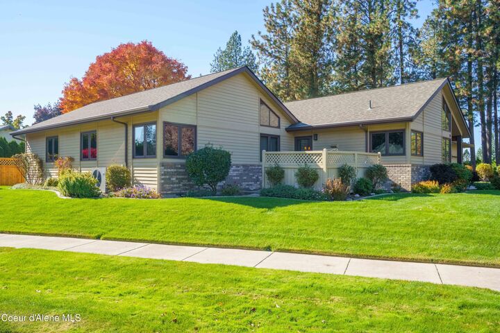 Property Photo:  815 N Chisholm Ct  ID 83854 