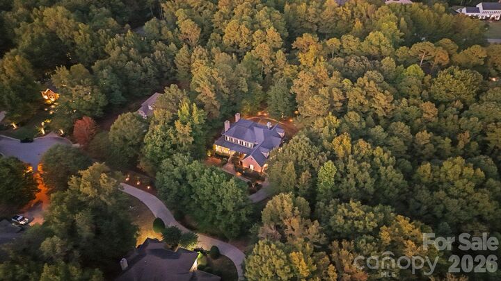 Property Photo:  8500 Broxburn Lane  NC 28173 