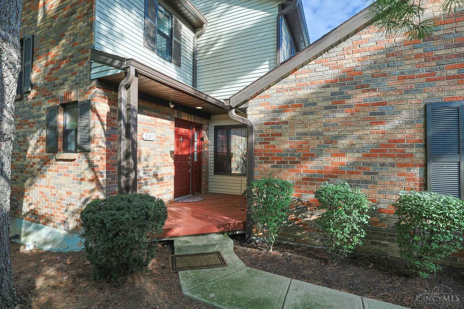 Property Photo: 281 Carriage Circle Drive OH 45246