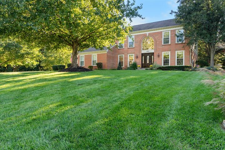 Property Photo:  4989 Mallet Hill Drive  OH 45244 