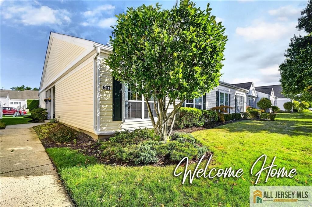 Property Photo:  607 Waterside Boulevard 607  NJ 08831 