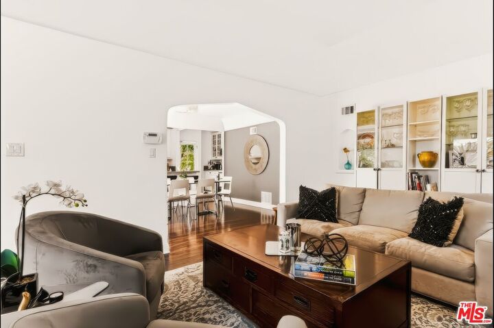 Property Photo: 2250 Selby Ave CA 90064