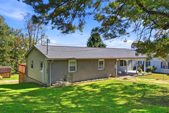 Property Photo:  48 Shandon Avenue  OH 43701 