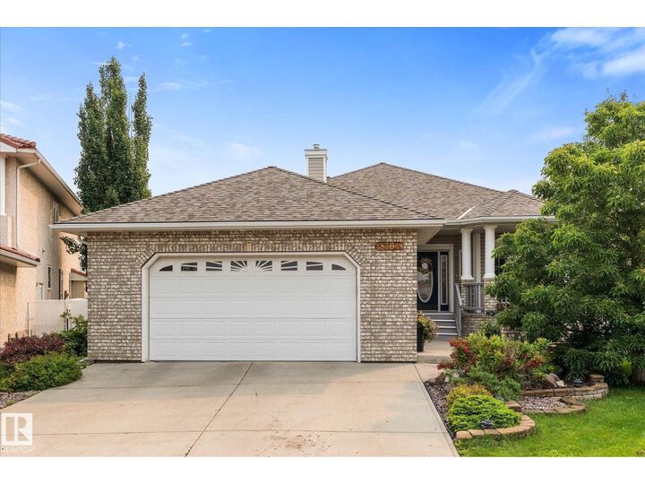 Property Photo: 8704 165 Av NW AB T5Z 2W9