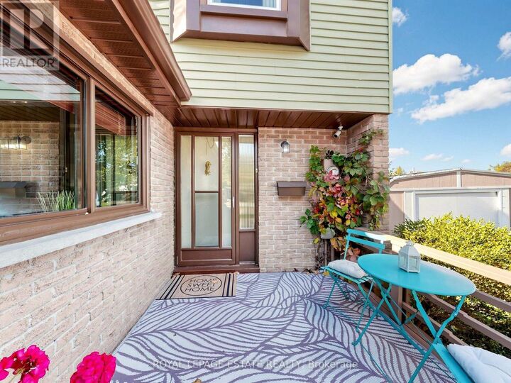 Property Photo:  38 Burbank Crescent  ON L9W 3S9 