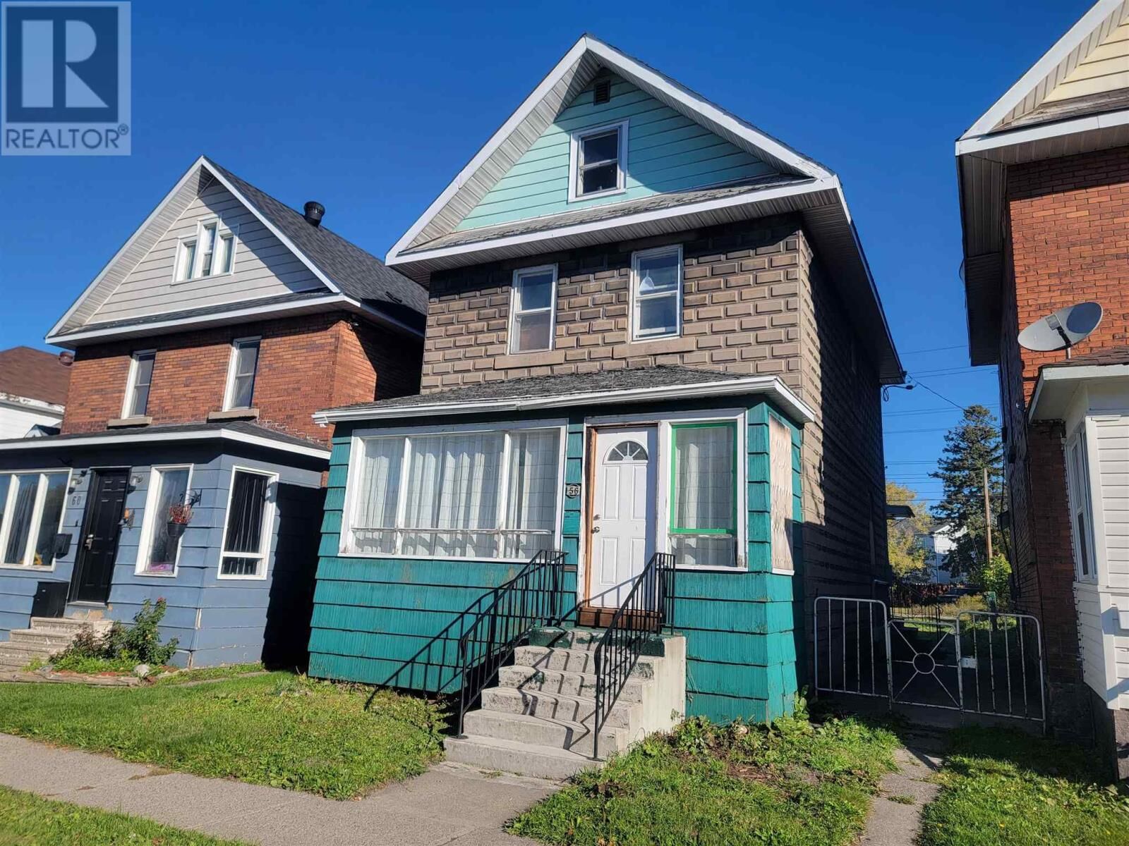 Property Photo: 56 Cathcart St ON P6A 1E1