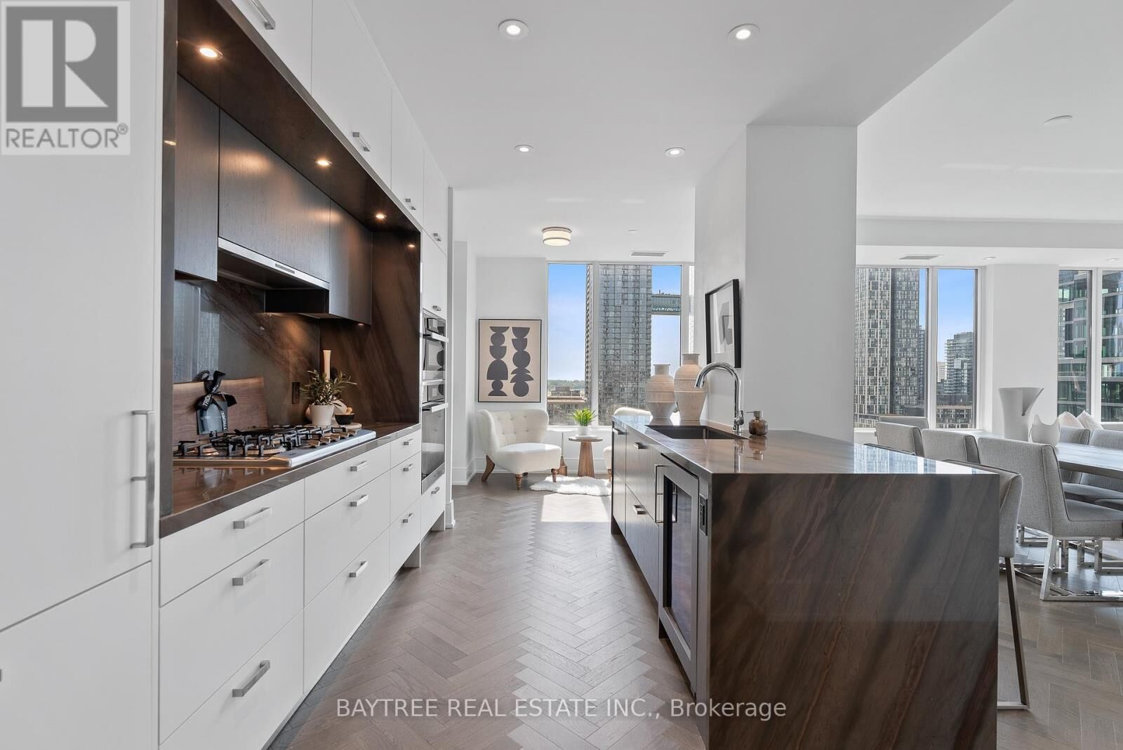 Property Photo: 455 Wellington Street West 1108 ON M5J 2R2