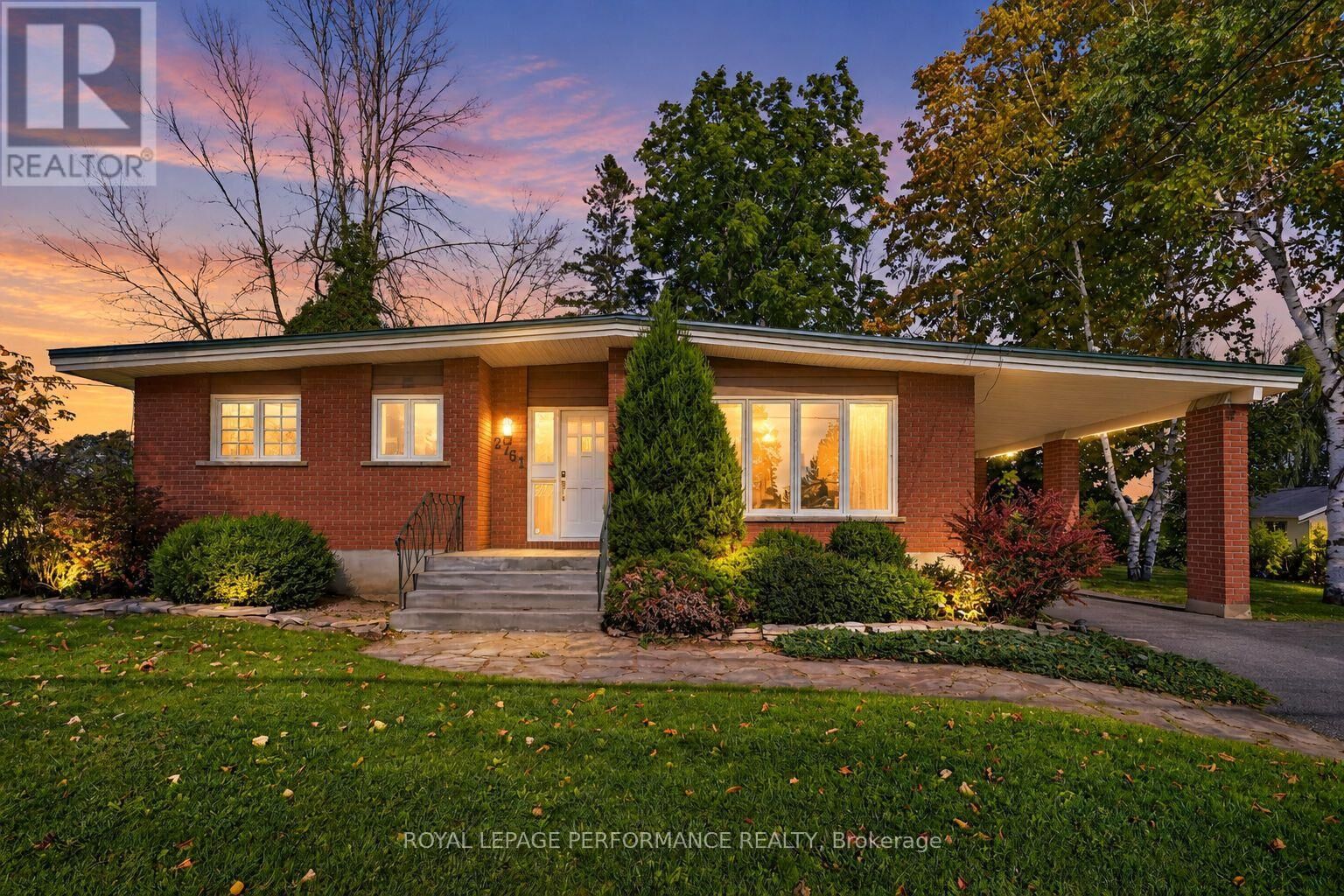 Property Photo:  2761 Ross Avenue  ON K6K 1E6 