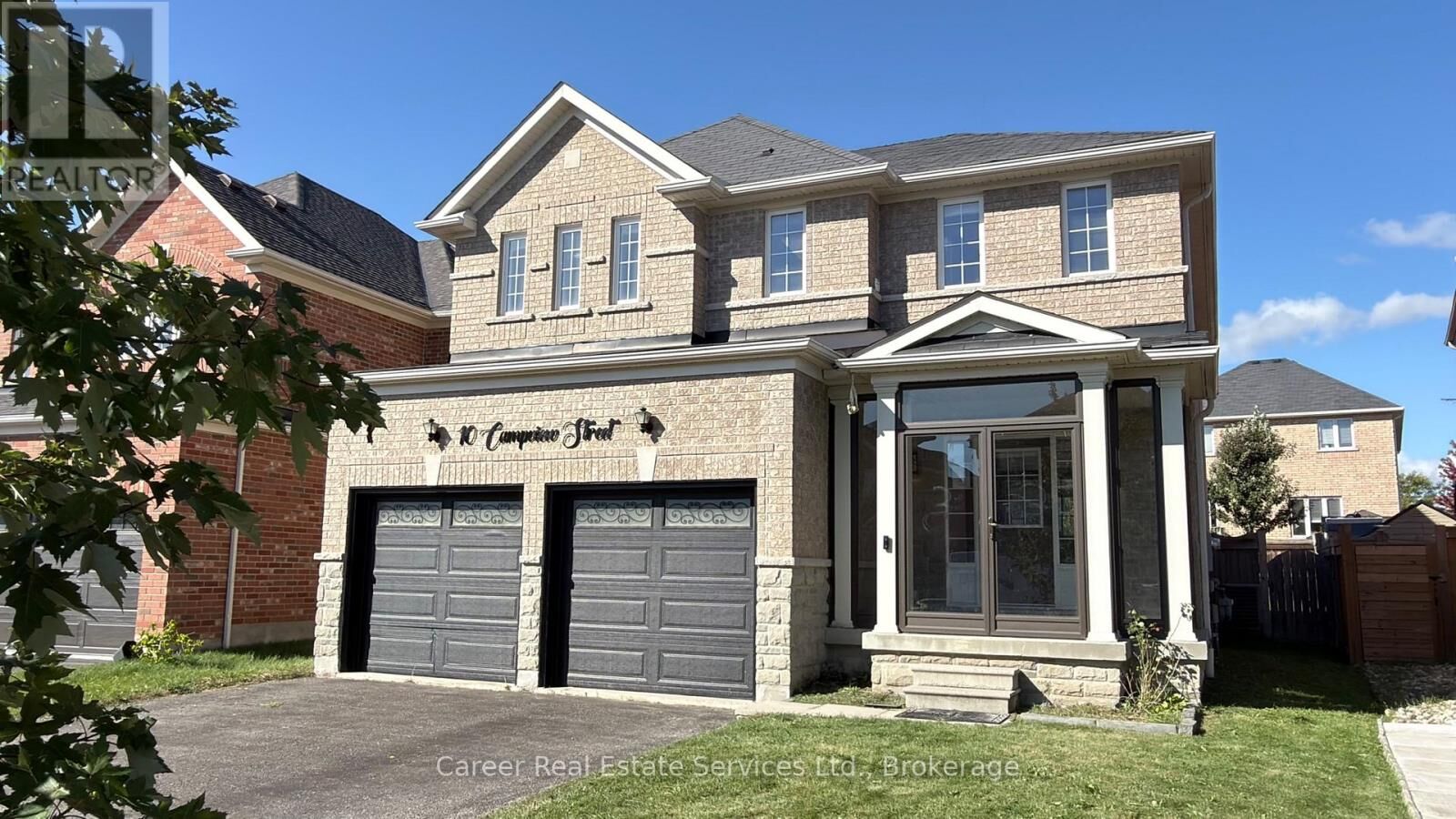 Property Photo:  10 Campview Street  ON L1R 0K5 