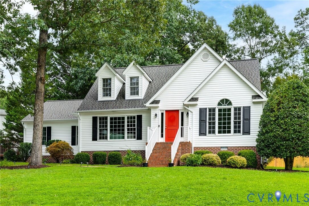 Property Photo: 10107 Grove Crest Court VA 23236