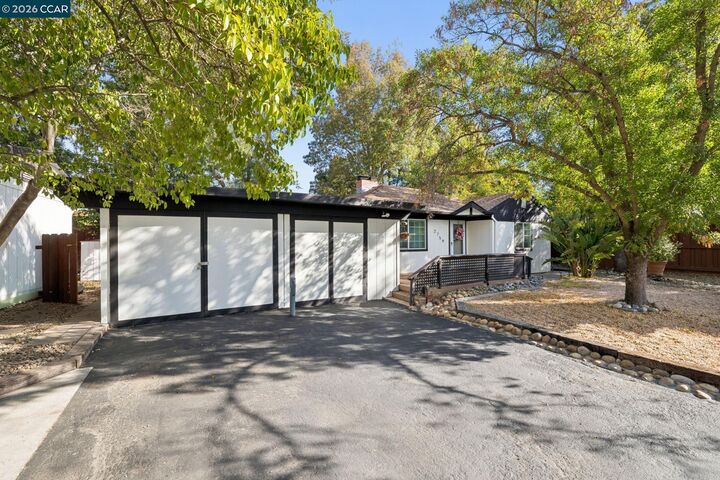 Property Photo: 2759 Warner Ln CA 94523