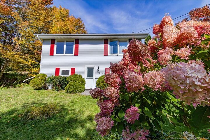 Property Photo:  10 Birch Lane  NB E2S 1K5 