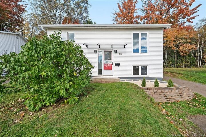Property Photo:  316 Westbrook Circle  NB E1E 2M2 