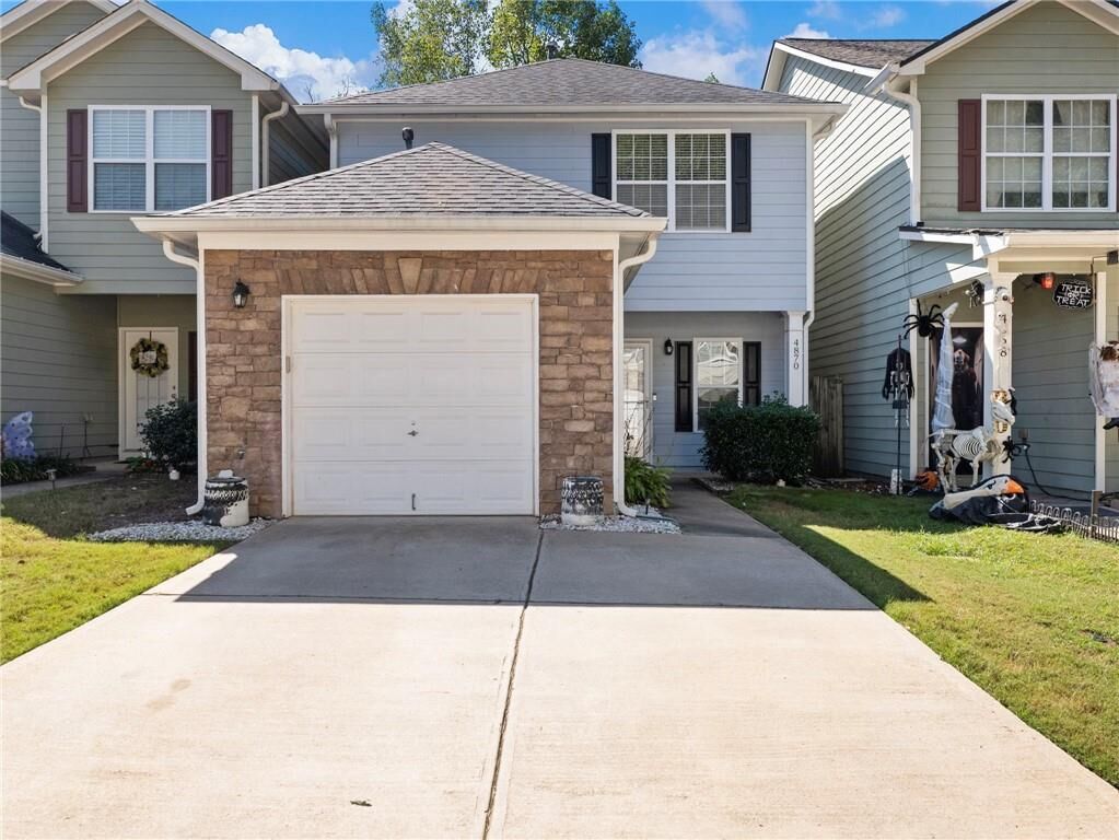 Property Photo: 4870 Tangerine Circle GA 30566