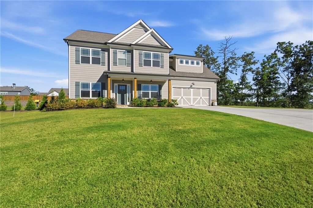 Property Photo: 8415 Calloway Club Drive GA 30028