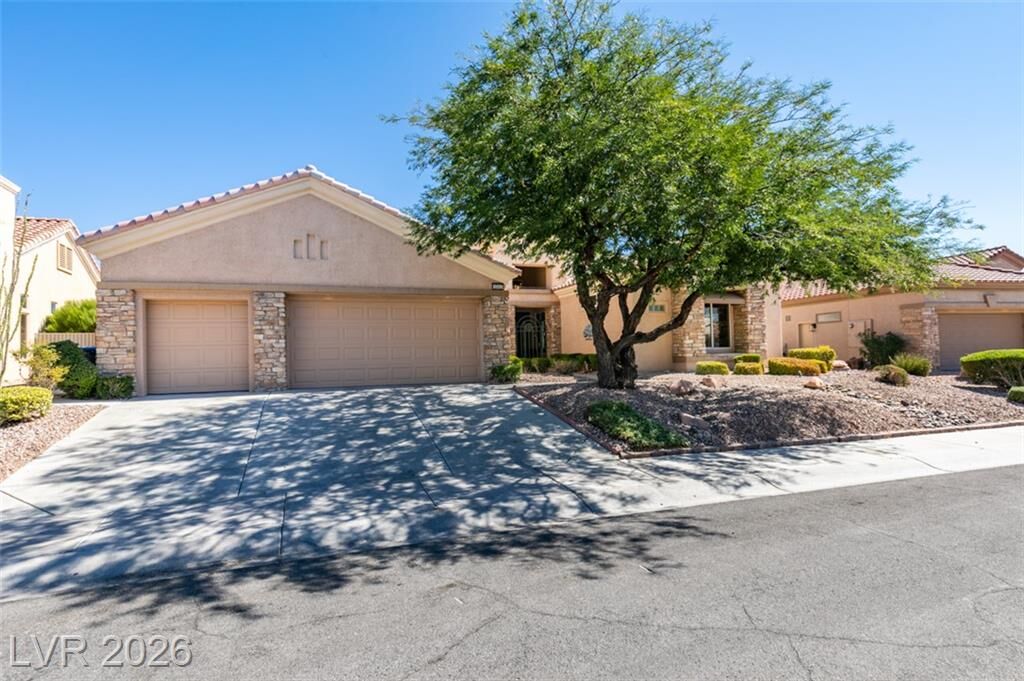Property Photo:  2532 Faiss Drive  NV 89134 