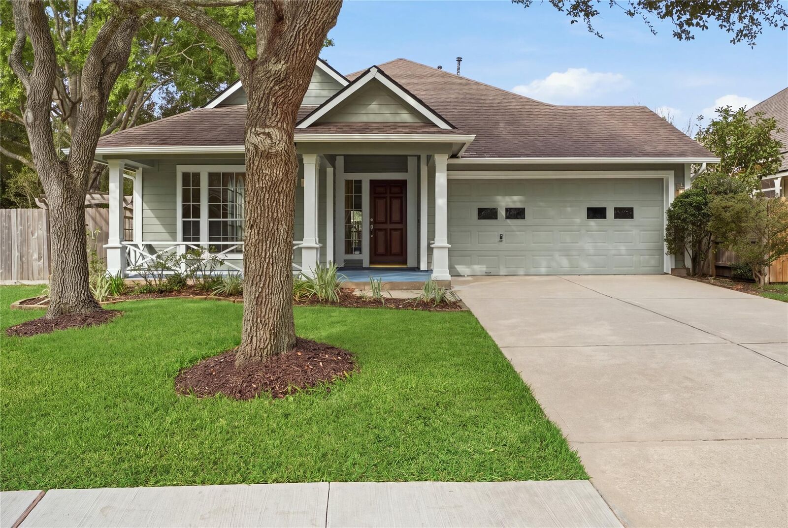 Property Photo: 1411 Pebble Banks Lane TX 77586