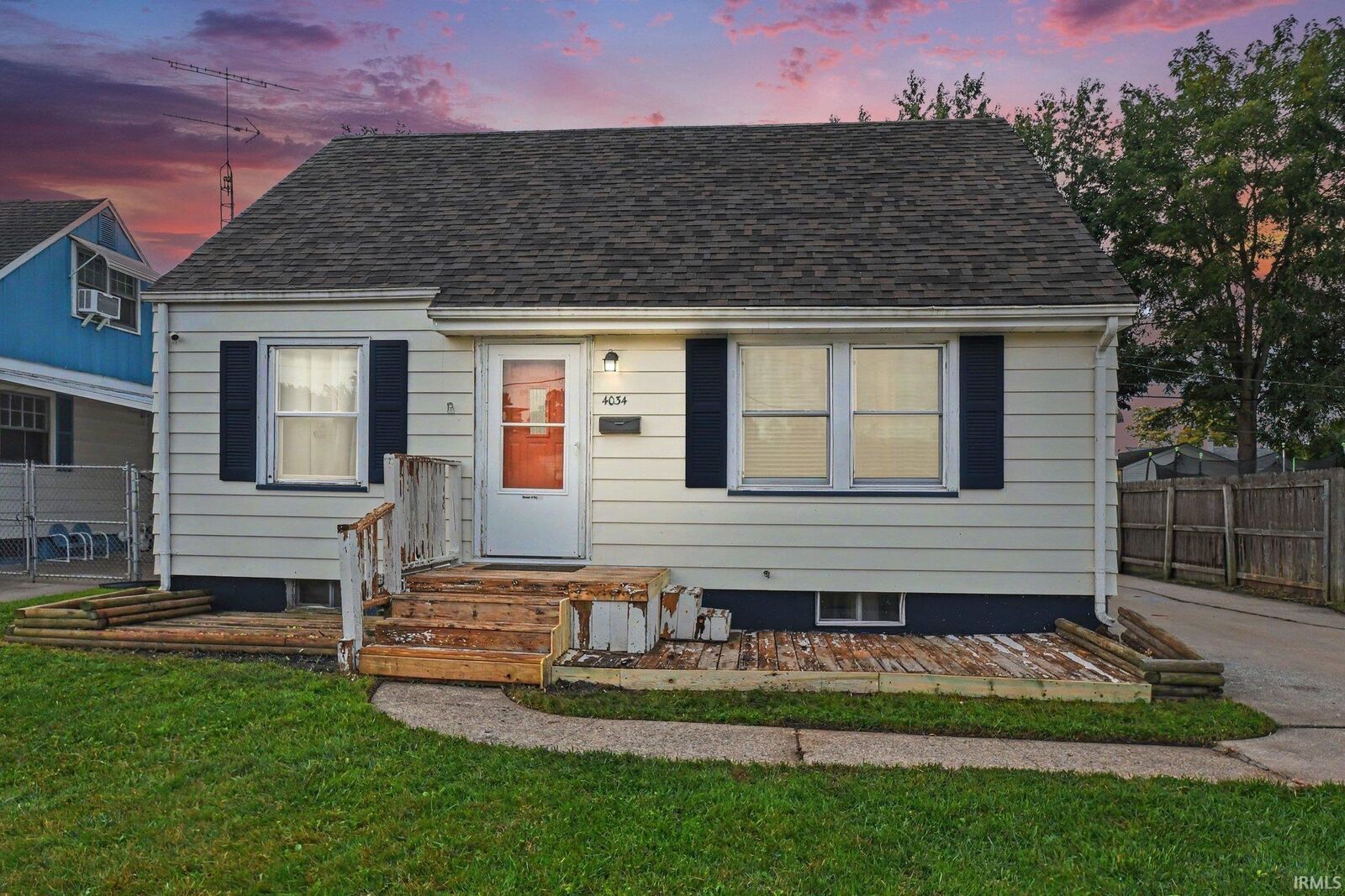 Property Photo:  4034 W Washington Street  IN 46619-1731 