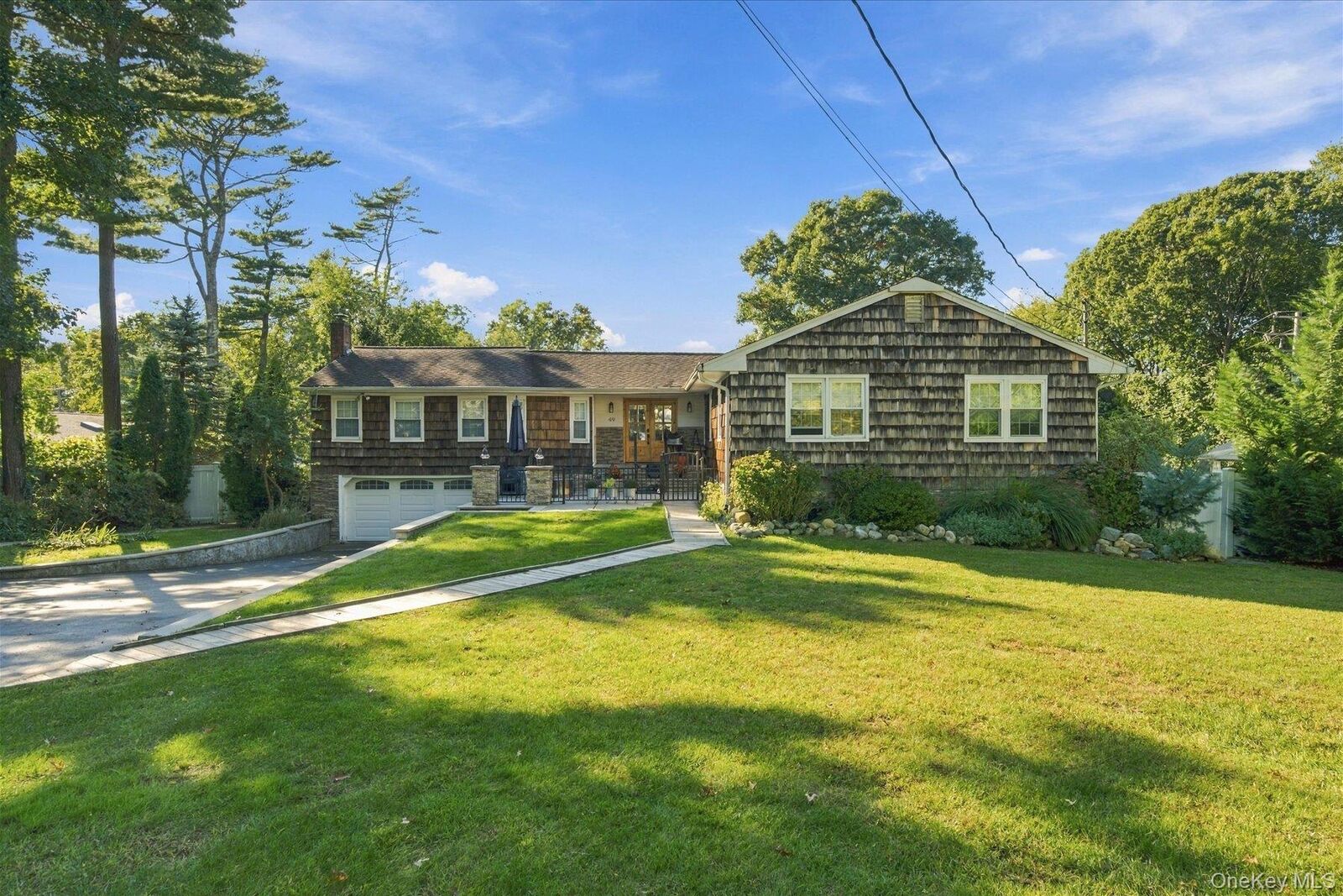 Property Photo:  49 Westview Drive  NY 11764 