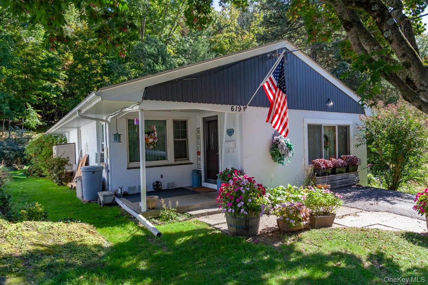 Property Photo: 619 Union Avenue NY 10566