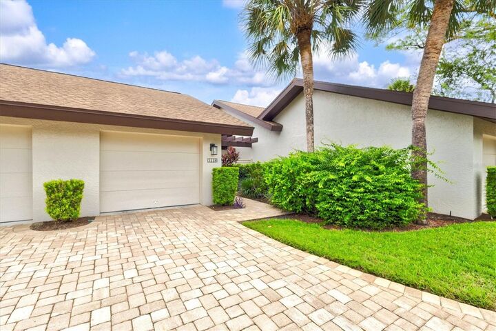 Property Photo:  3118 Windrush Bourne 8  FL 34235 