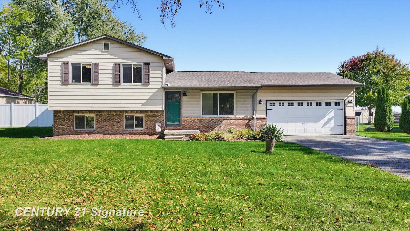 Property Photo:  10336 N Linden Road  MI 48420 