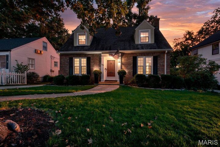 Property Photo:  130 N Holmes Avenue  MO 63122 