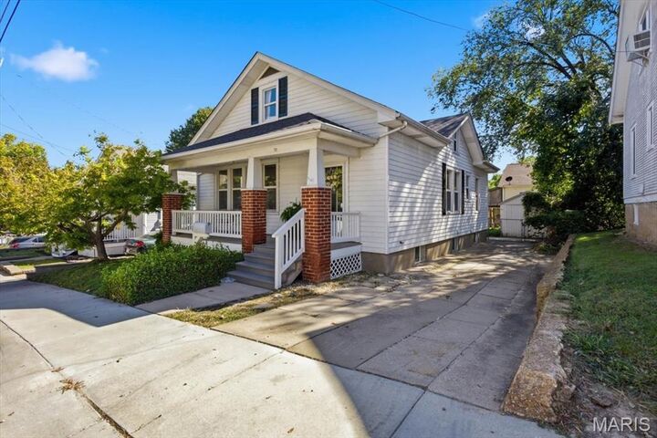 Property Photo: 712 James Street MO 63090