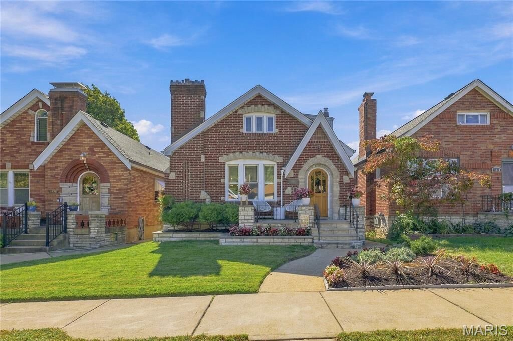 Property Photo:  5740 Nottingham Avenue  MO 63109 