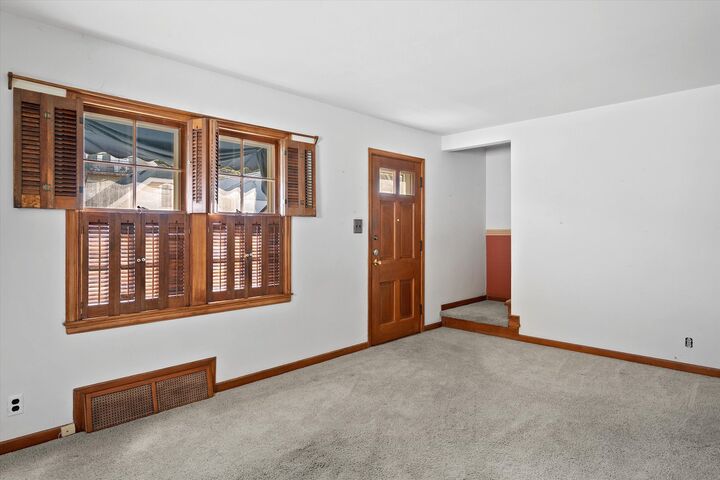 Property Photo:  2759 S Humboldt Park Ct  WI 53207 