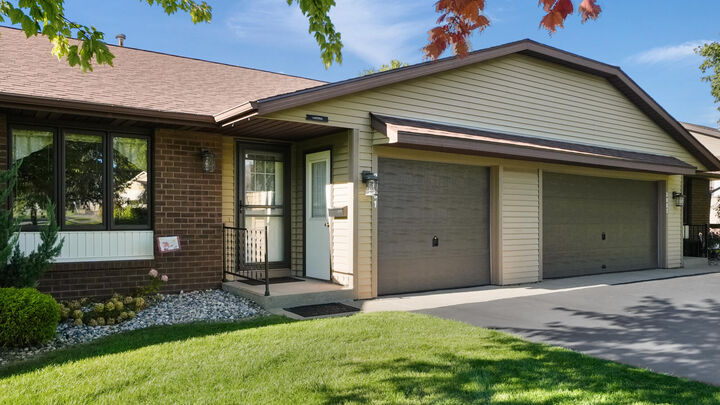 Property Photo: 3091 Beechridge Drive MI 49426