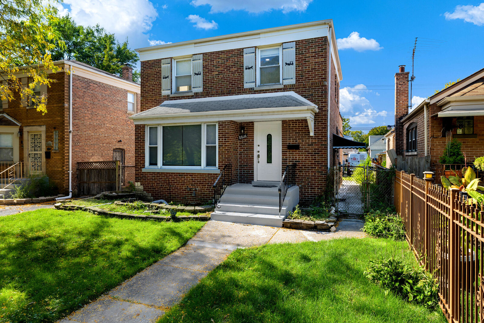 Property Photo:  8826 S Jeffery Boulevard  IL 60617 