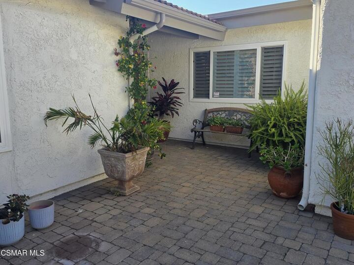 Property Photo: 32458 Saddle Mountain Drive CA 91361