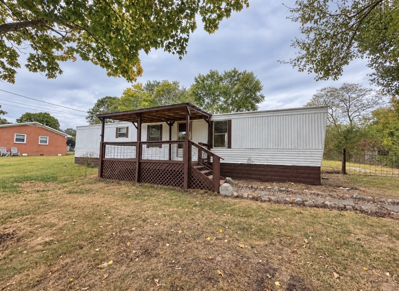Property Photo:  441 Crawford Cir  TN 38583 