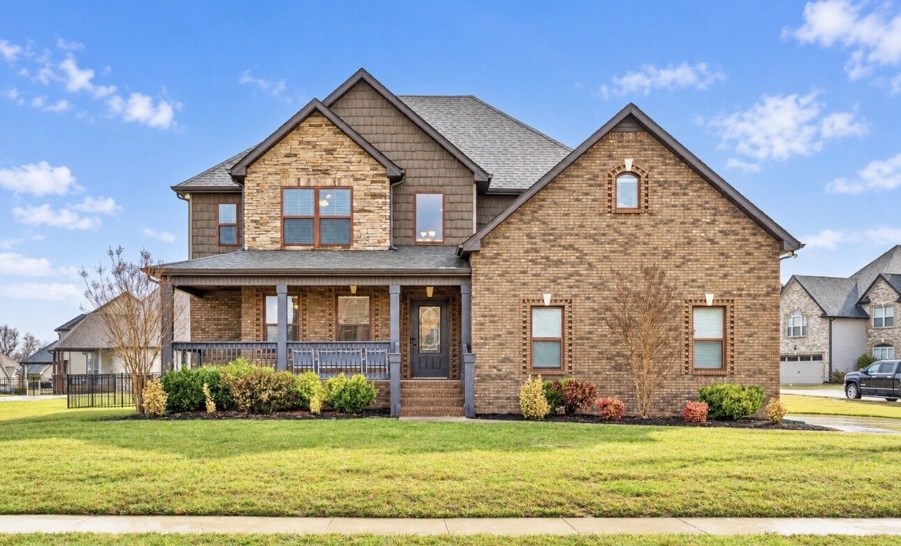 Property Photo:  1029 Black Gum Ln  TN 37043 