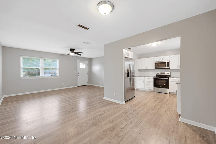 Property Photo:  2751 Lansdowne Drive  FL 32211 