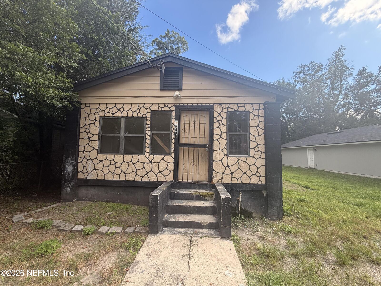 Property Photo: 1556 W 32nd Street FL 32209
