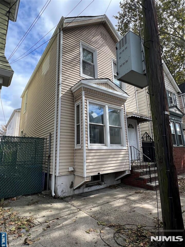 Property Photo:  14 Lentz Avenue  NJ 07105 