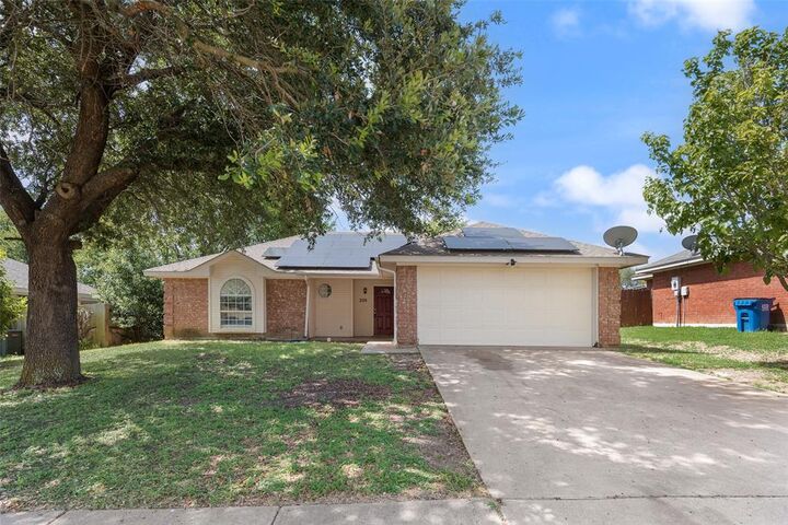 Property Photo: 220 Hollywood Drive TX 75154