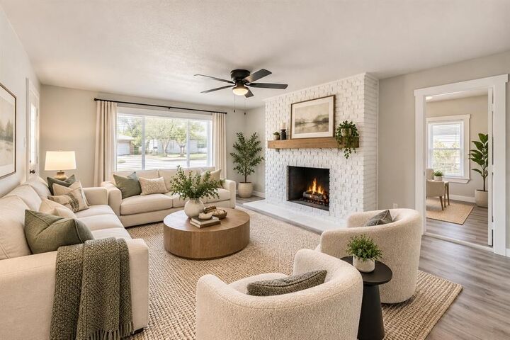 Property Photo: 5569 Burton Avenue TX 76119