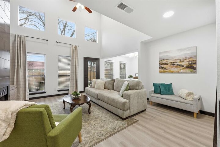 Property Photo:  1214 W Hudgins  TX 76051 