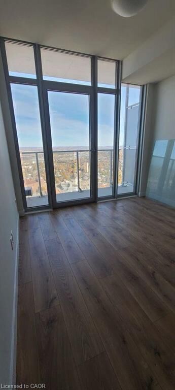 Property Photo:  60 Frederick Street  ON N2H 0C7 